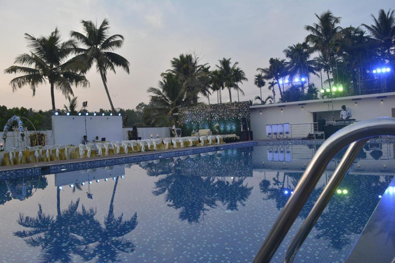 Angamaly Convention Centre Hotel Kochi Exterior foto