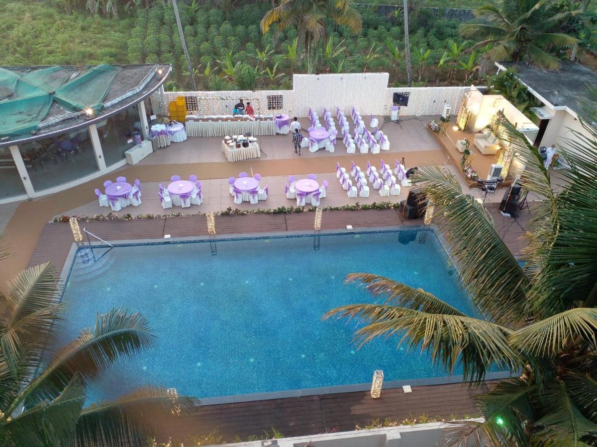 Angamaly Convention Centre Hotel Kochi Exterior foto
